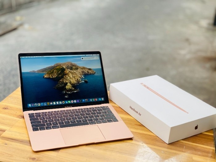 Macbook Air 2018 intel core i5 16gb ram 512gb rom